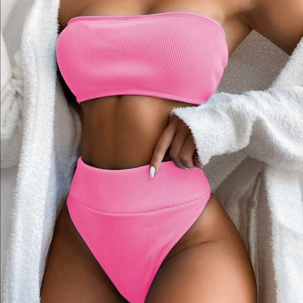 Ribbed high waisted swimsuit